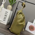 Loewe Small Squeeze bag in nappa lambskin - 图片 4