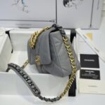CHANEL 19 HANDBAG - 图片 3