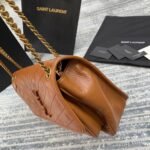 SAINT LAURENT NIKI MEDIUM IN CRINKLED VINTAGE LEATHER - 图片 3