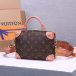 LV Petite Malle Souple Handbag - 图片 3