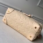 LV Petite Malle Souple Handbag - 图片 4
