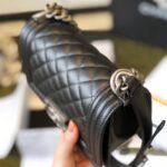 SMALL BOY CHANEL HANDBAG - 图片 4