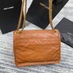 SAINT LAURENT NIKI MEDIUM IN CRINKLED VINTAGE LEATHER - 图片 4