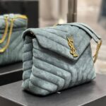 LOULOU SMALL CHAIN BAG IN “Y” QUILTED SUEDE - 图片 4