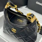 CHANEL SMALL HOBO BAG - 图片 8