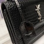 SUNSET MEDIUM CHAIN BAG IN CROCODILE-EMBOSSED SHINY LEATHER - 图片 6