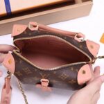 LV Petite Malle Souple Handbag - 图片 6