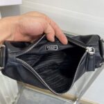 Replica Prada Leather Prada Triangle shoulder bag 1BH190 Black - 图片 7