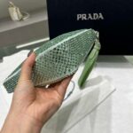 Replica Prada 1NE039 Crystal-studded satin pouch Green - 图片 4
