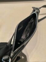 Replica Prada 1NQ043 Triangle leather pouch Black - 图片 6