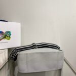 Replica Prada Leather hobo bag 1BC073 Gray - 图片 3
