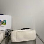 Replica Prada Leather hobo bag 1BC073 white - 图片 3
