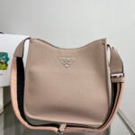 Replica Prada Leather hobo bag 1BC073 In Pink - 图片 5