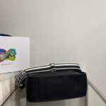 Replica Prada Leather hobo bag 1BC073 In Black - 图片 3