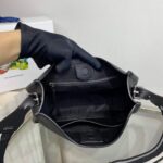 Replica Prada Leather hobo bag 1BC073 In Black - 图片 6