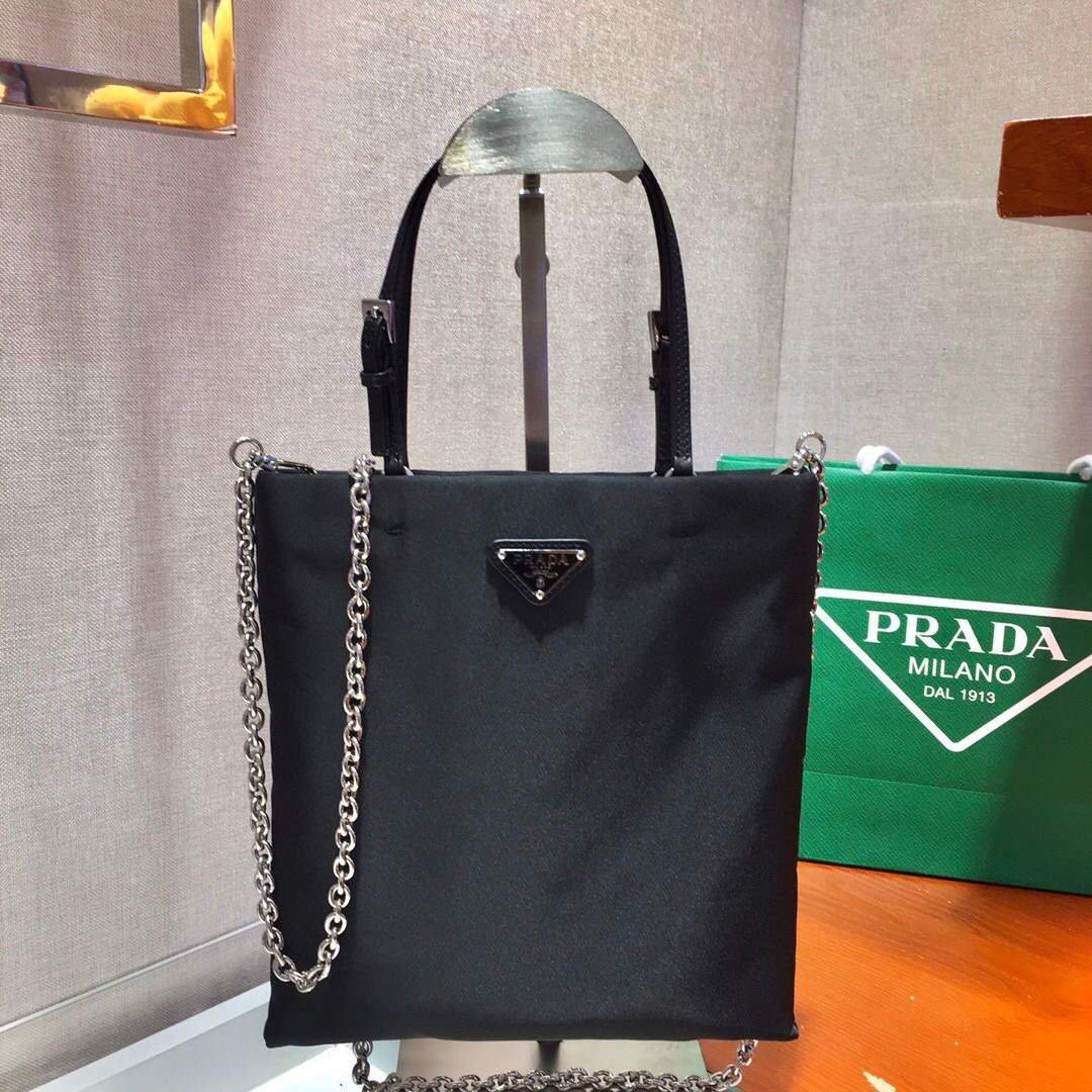 65324e6f618d8.jpg Replica Prada 1BA252 Nylon Handbag Black - 图片 1