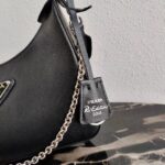 Replica Prada 1BH204 Prada Re-Edition 2005 Saffiano leather Bag in Black Silver - 图片 7