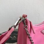 Replica Prada 1BH204 Prada Re-Edition 2005 Nylon Bag Pink - 图片 5