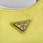 Replica Prada 1BH204 Prada Re-Edition 2005 Nylon Bag Light Yellow - 图片 4