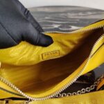 Replica Prada 1BH204 Prada Re-Edition 2005 Saffiano leather Bag in Yellow - 图片 8