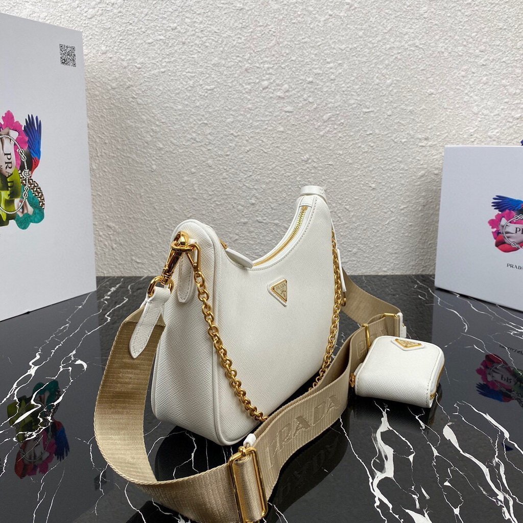 65324f7b24106.jpg Replica Prada 1BH204 Prada Re-Edition 2005 Saffiano leather Bag in White - 图片 1