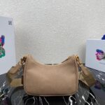 Replica Prada 1BH204 Prada Re-Edition 2005 Saffiano leather Bag in Apricot - 图片 2