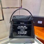 Replica Prada Signaux Nylon and Leather Hobo Bag 1BC160 Black - 图片 3