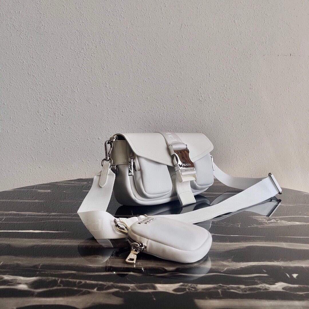 6532507b09a9c.jpg Replica Prada Pocket Nylon and Brushed Leather Bag 1BD295 White - 图片 1