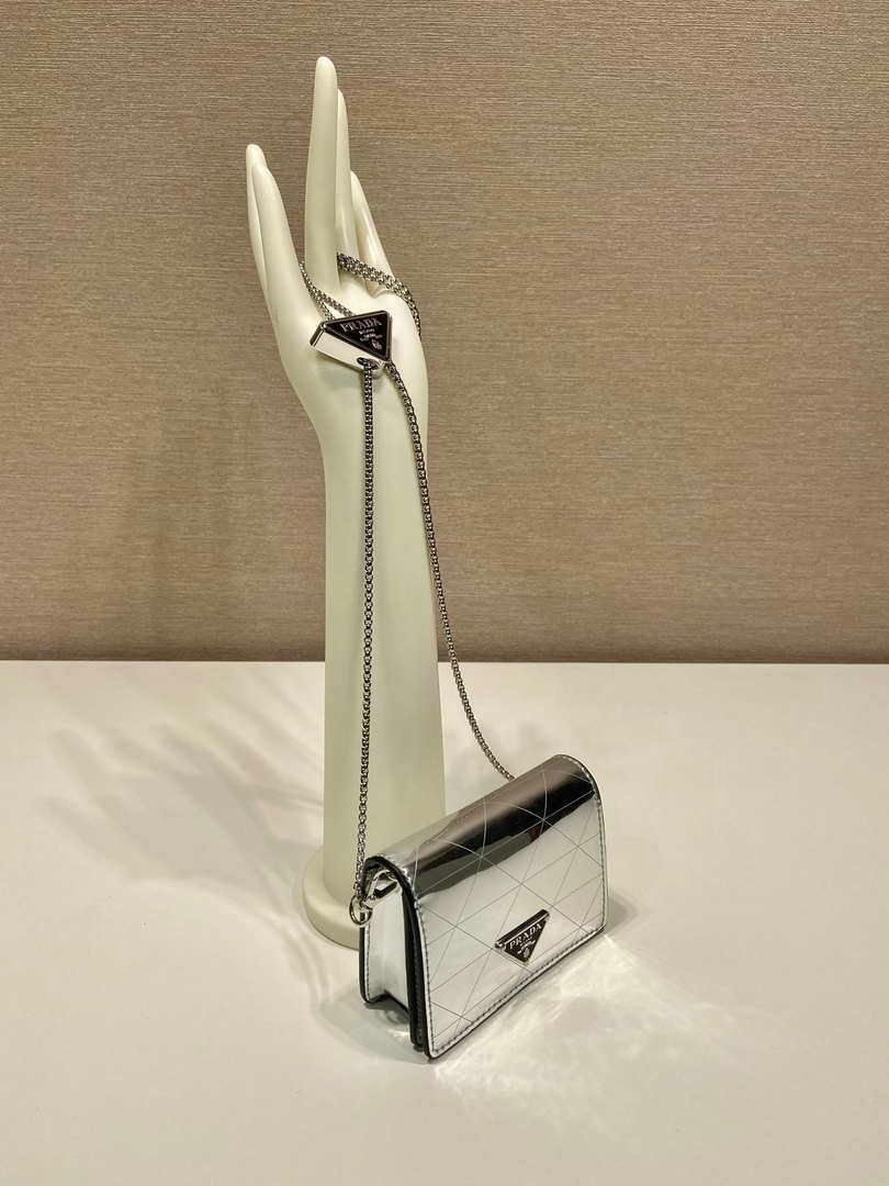 65325117b963e.jpg Replica Prada studded card holder with shoulder strap 1MR024 Silver - 图片 1