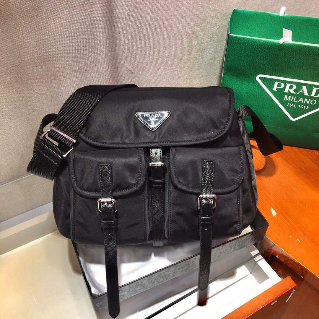 6532511fb04b0.jpg Replica Prada Nylon Shoulder Bag 1BD225 Black - 图片 1