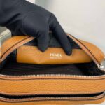 Replica Prada Leather bag with shoulder strap 1BH082 brown - 图片 8