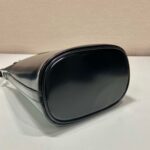 Replica Prada Mini brushed-leather bucket bag 1BE059 Black - 图片 6