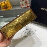 Replica Prada 1NE515 Re-Edition 2000 sequined Re-Nylon mini-bag Gold - 图片 5