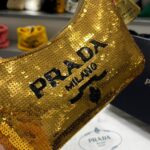 Replica Prada 1NE515 Re-Edition 2000 sequined Re-Nylon mini-bag Gold - 图片 6