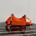 Replica Prada 1BH204 Prada Re-Edition 2005 Nylon Bag Orange - 图片 2