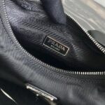 Replica Prada 1BH204 Prada Re-Edition 2005 Nylon Bag Black - 图片 6