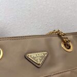 Replica Prada Nylon Vintage Chain Stray Bag 1BD625 Apricot - 图片 4