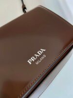 Replica Prada 2VD061 Black Brushed Leather Mini-bag With Shoulder Strap Brown - 图片 5
