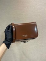 Replica Prada 2VD061 Black Brushed Leather Mini-bag With Shoulder Strap Brown - 图片 9