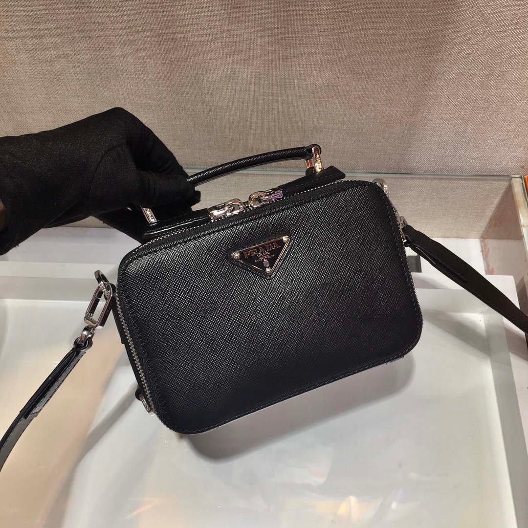 65325b39bffc6.jpg Replica Prada 2VH070 Saffiano Black leather Prada Brique bag - 图片 1