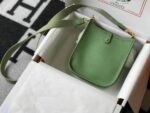 Replica Hermes Evelyne Bag Designer Hermes Mini Crossbody Bag 20393 Gold Buckle Light Green - 图片 2