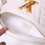 LV New Wave Bumbag - 图片 7