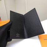 LV PASSPORT COVER - 图片 8