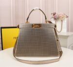 FENDI Iseeu Clip bag size:33* 24.5cm/ 24 *20cm