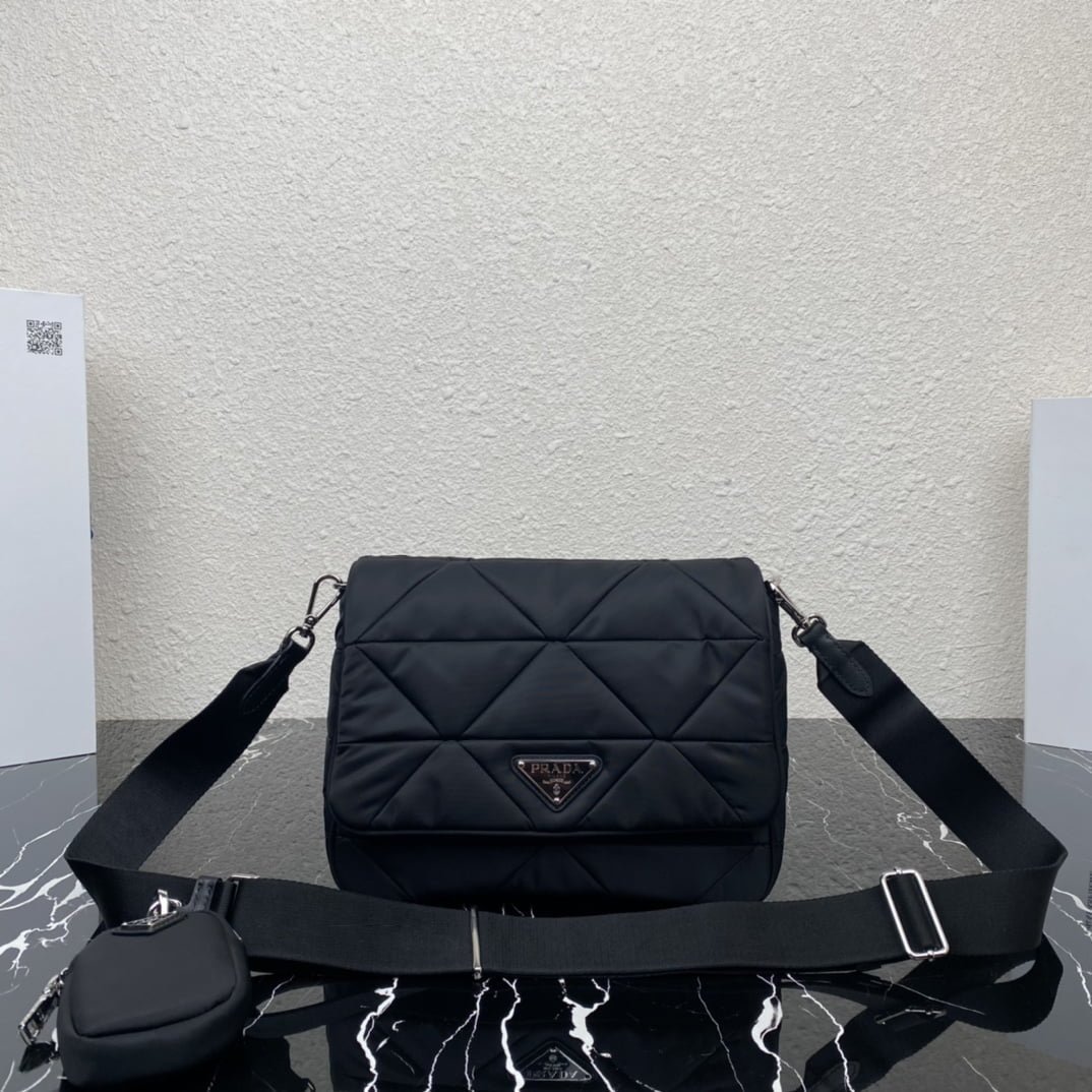 i1677512746_8069_0.jpg Prada Re-Nylon Three-piece set 1BD290 Shoulder bag black size: 24cmx*17.5cm*8.5cm - 图片 1