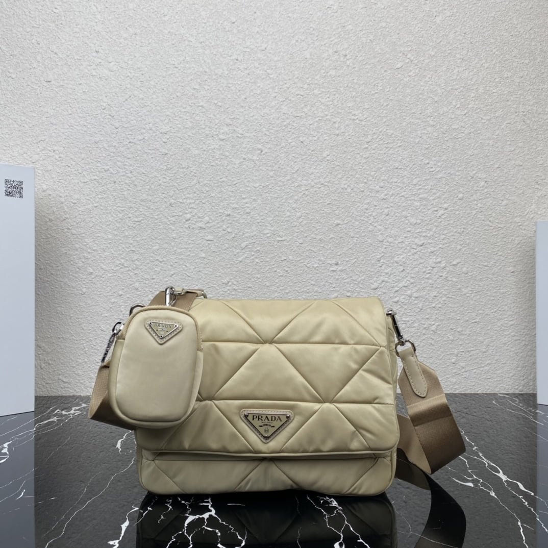 i1677513345_2720_0.jpg Prada Re-Nylon Three-piece set 1BD290 Shoulder bag size: 24cmx*17.5cm*8.5cm - 图片 1