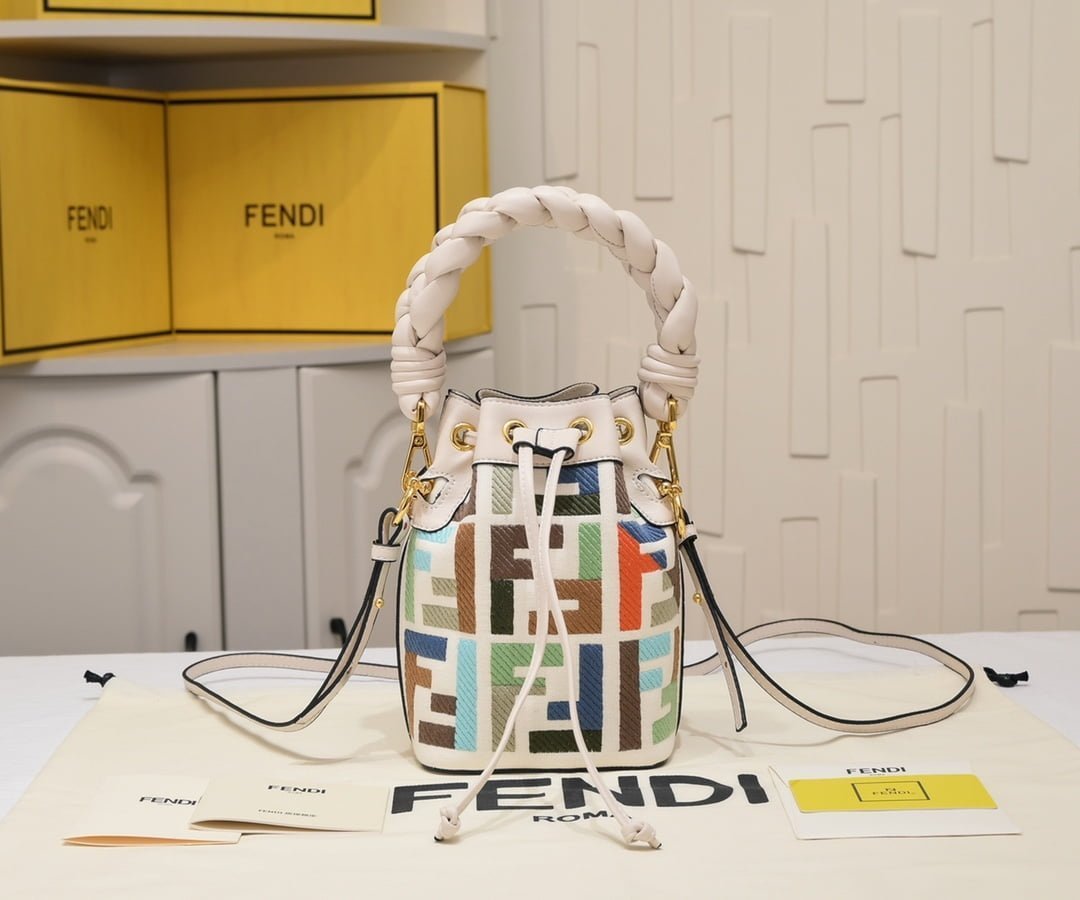 i1680963673_2768_0.jpg FENDI mini bucket bag 0189 Rainbow - 图片 1
