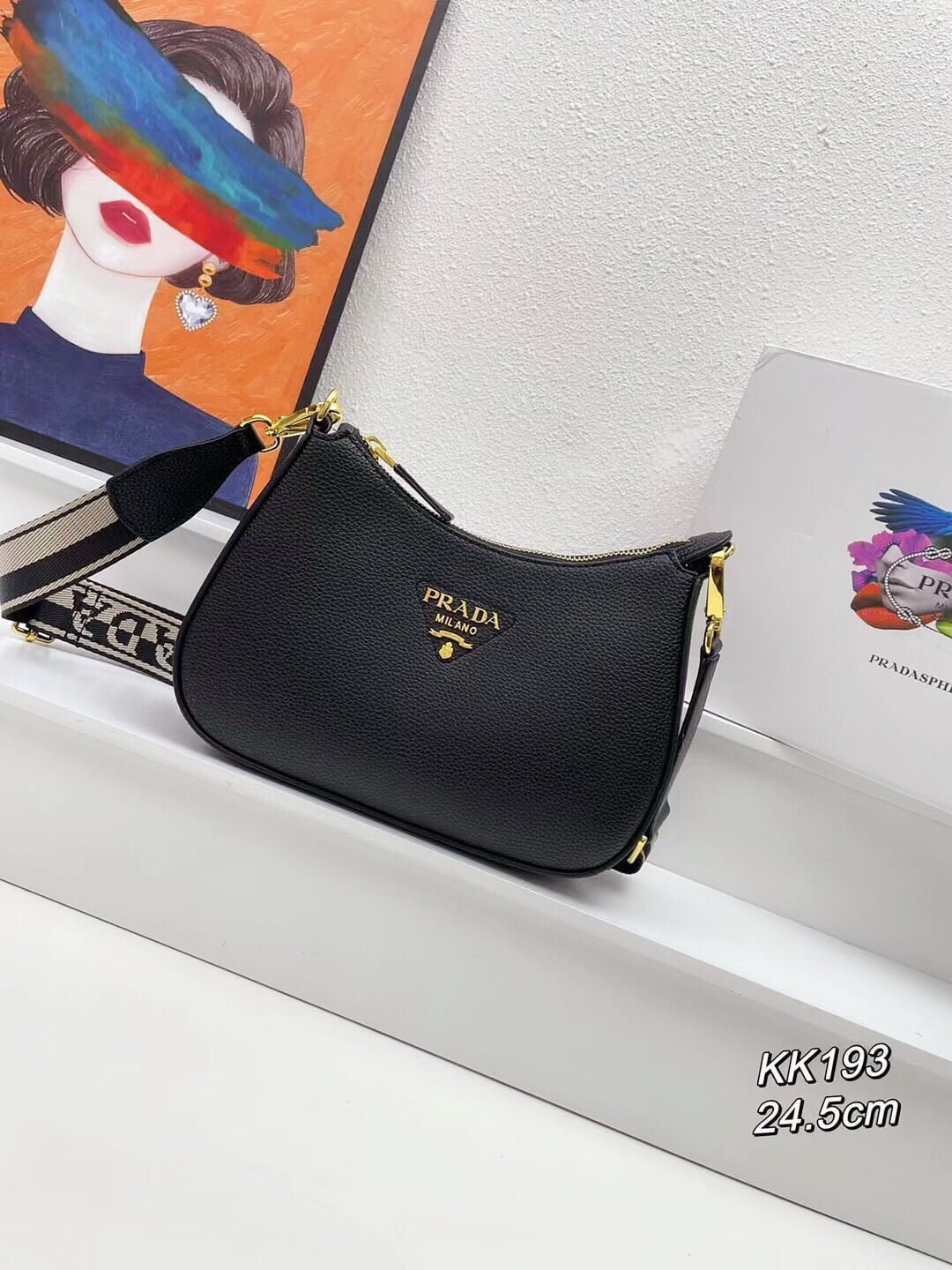 i1681064933_5488_0.jpg Prada VITELLODAINO One shoulder SOFT cowhide crossbody bag 1BH193 size:24.5*15*7cm - 图片 1