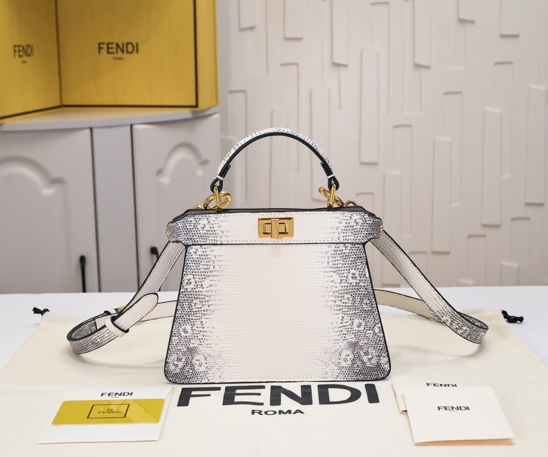 i1684679173_4779_0.jpg FENDI Peekaboo Crocodile Leather gold hardware 23ss 335 Size: 20*15cm - 图片 1