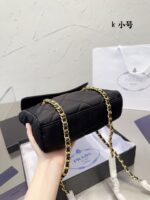 Prada vintage Nylon chain parachute bag size: 22*17 cm - 图片 7